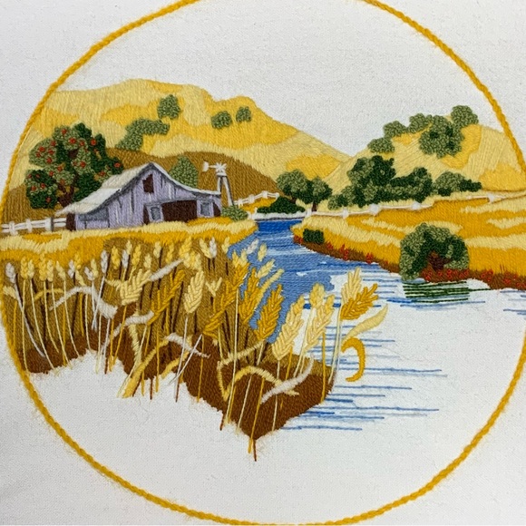 70s Farm Crewel Embroidery - Picture 2 of 9